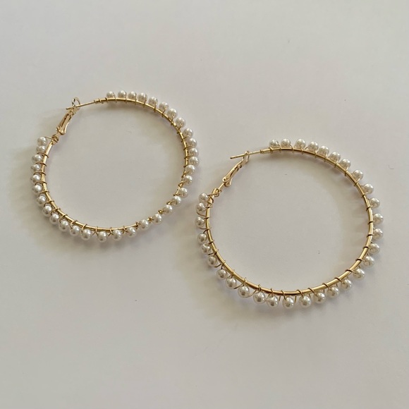 Faux Pearl Hoop Earrings - Picture 6 of 6
